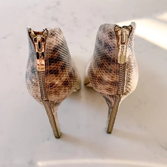BCBG BCBGeneration Snake Zipper Back Heel Pump 6 - Picture 6 of 7